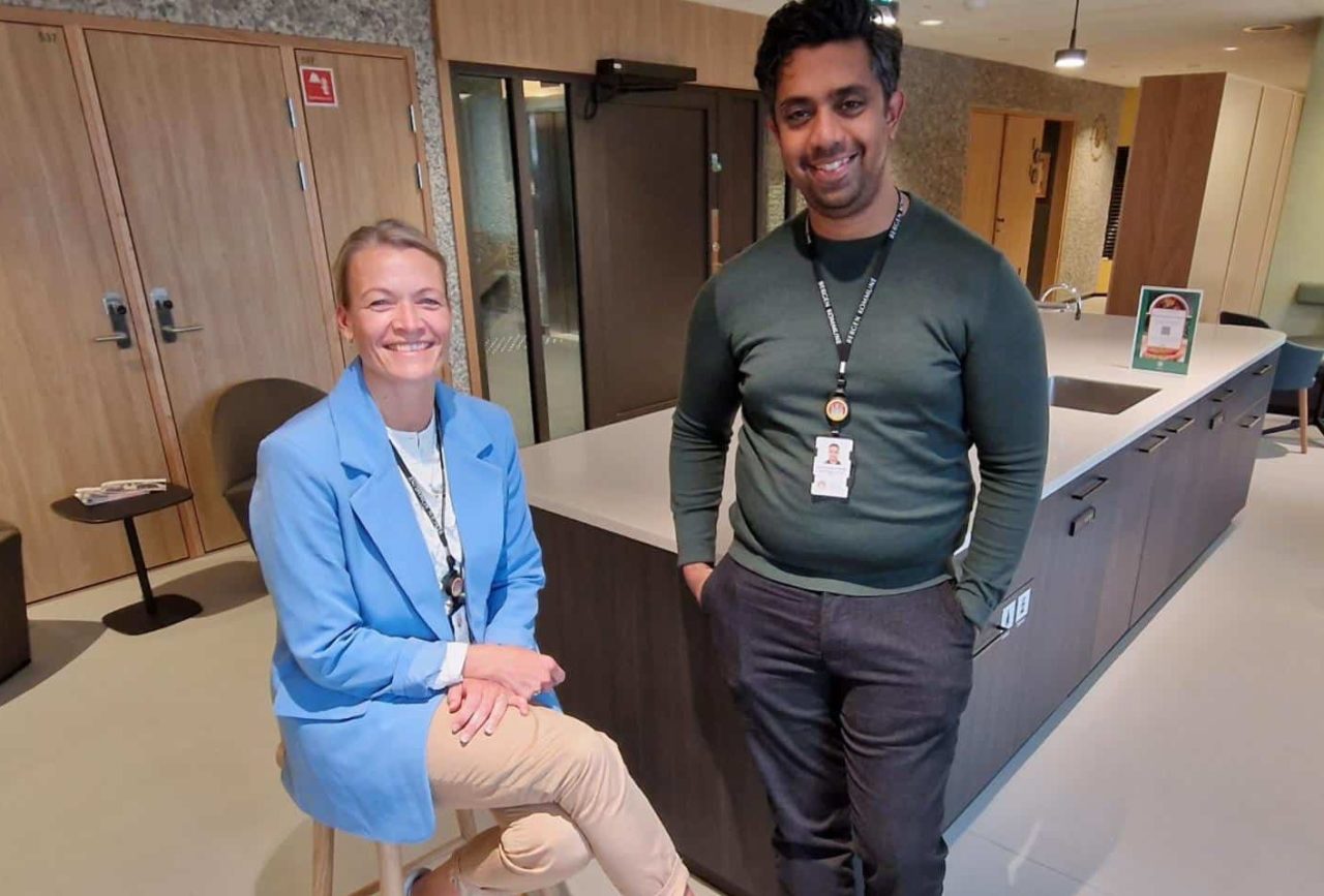 Rådgivere i Byrådsavdeling for helse og omsorg, Gunn-Brit Grøvan og Ahmer Sheikh. Bilde tatt på Rådhuset